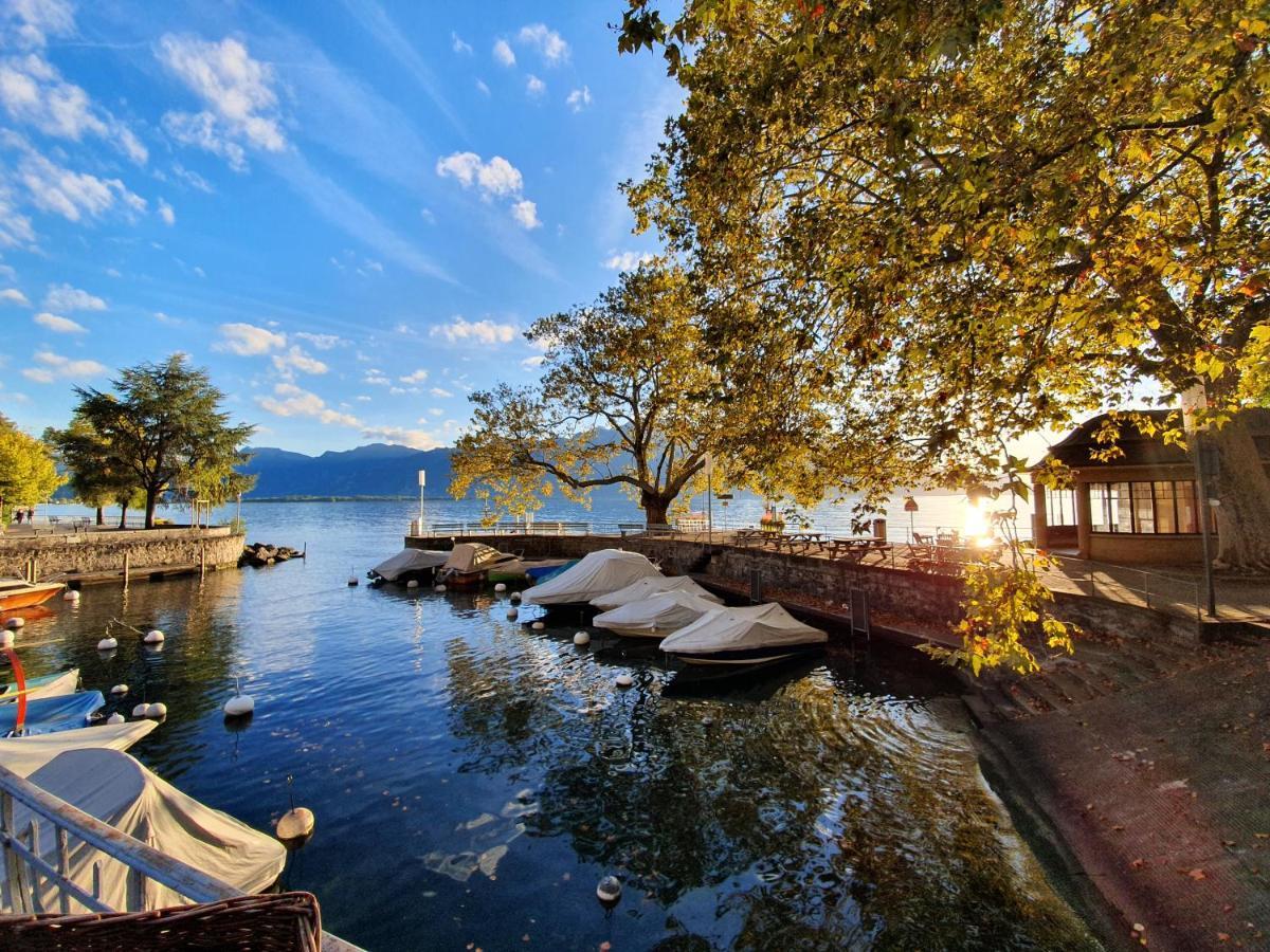 Cozy Terrace By Montreux Home Sweet Home Exteriör bild